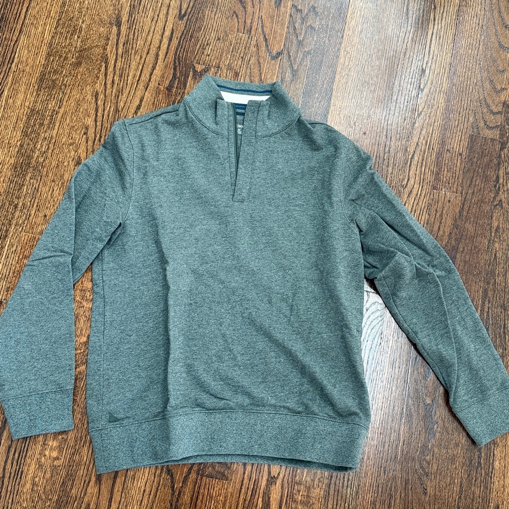 UNTUCKit olive Green Collar 3/4 zip Pullover